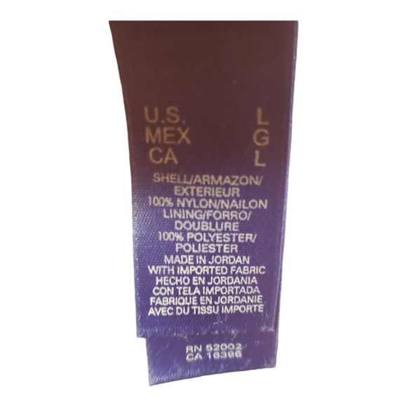 J. H. COLLECTIBLE TOP, SIZE LARGE, BLACK WITH FLORAL, HAS STRETCH TO IT - Picture 7 of 7